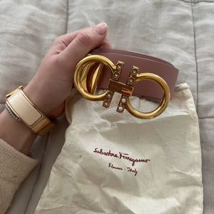 Salvatore Ferragamo Blush Pearl Women’s Belt